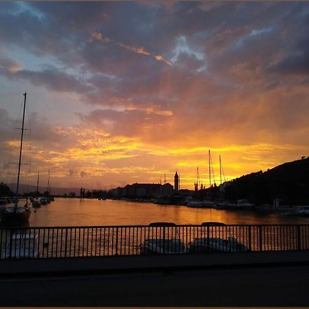 Apartmani Branko Vojnovic Omiš Buitenkant foto