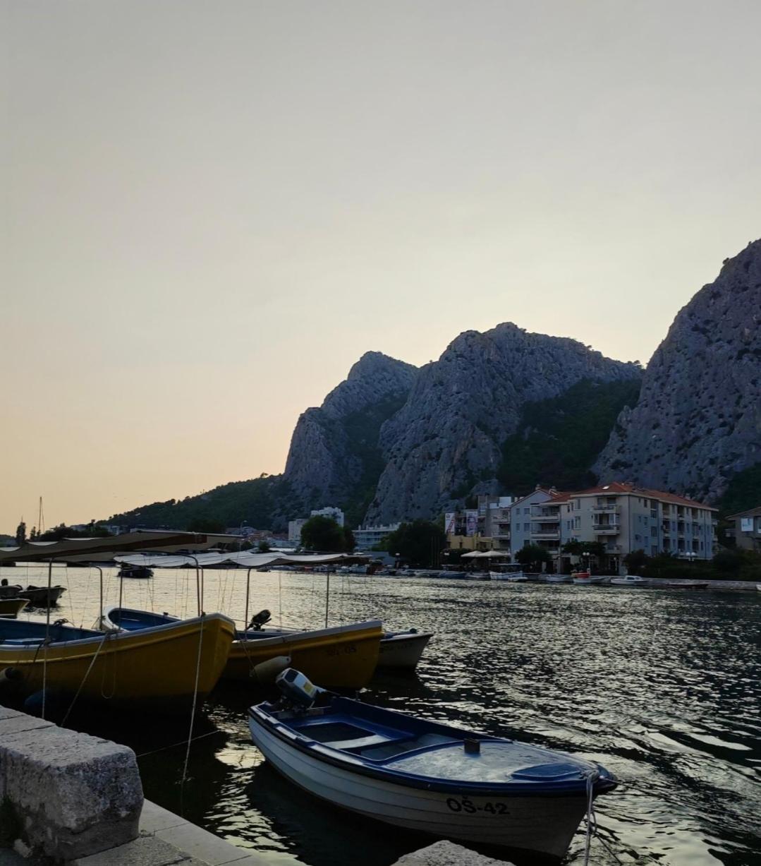 Apartmani Branko Vojnovic Omiš Buitenkant foto