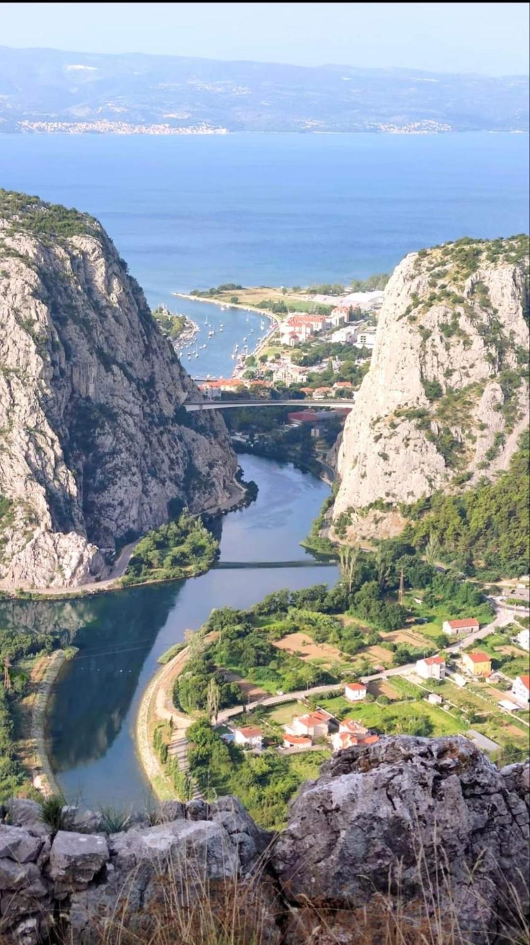 Apartmani Branko Vojnovic Omiš Buitenkant foto