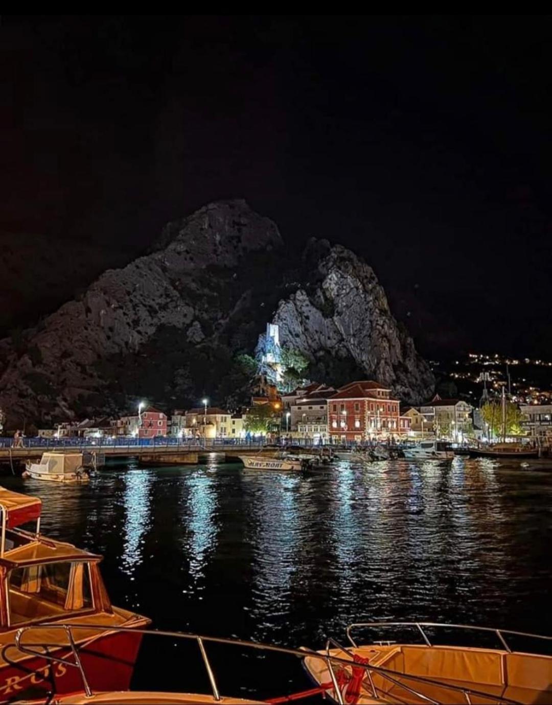 Apartmani Branko Vojnovic Omiš Kamer foto