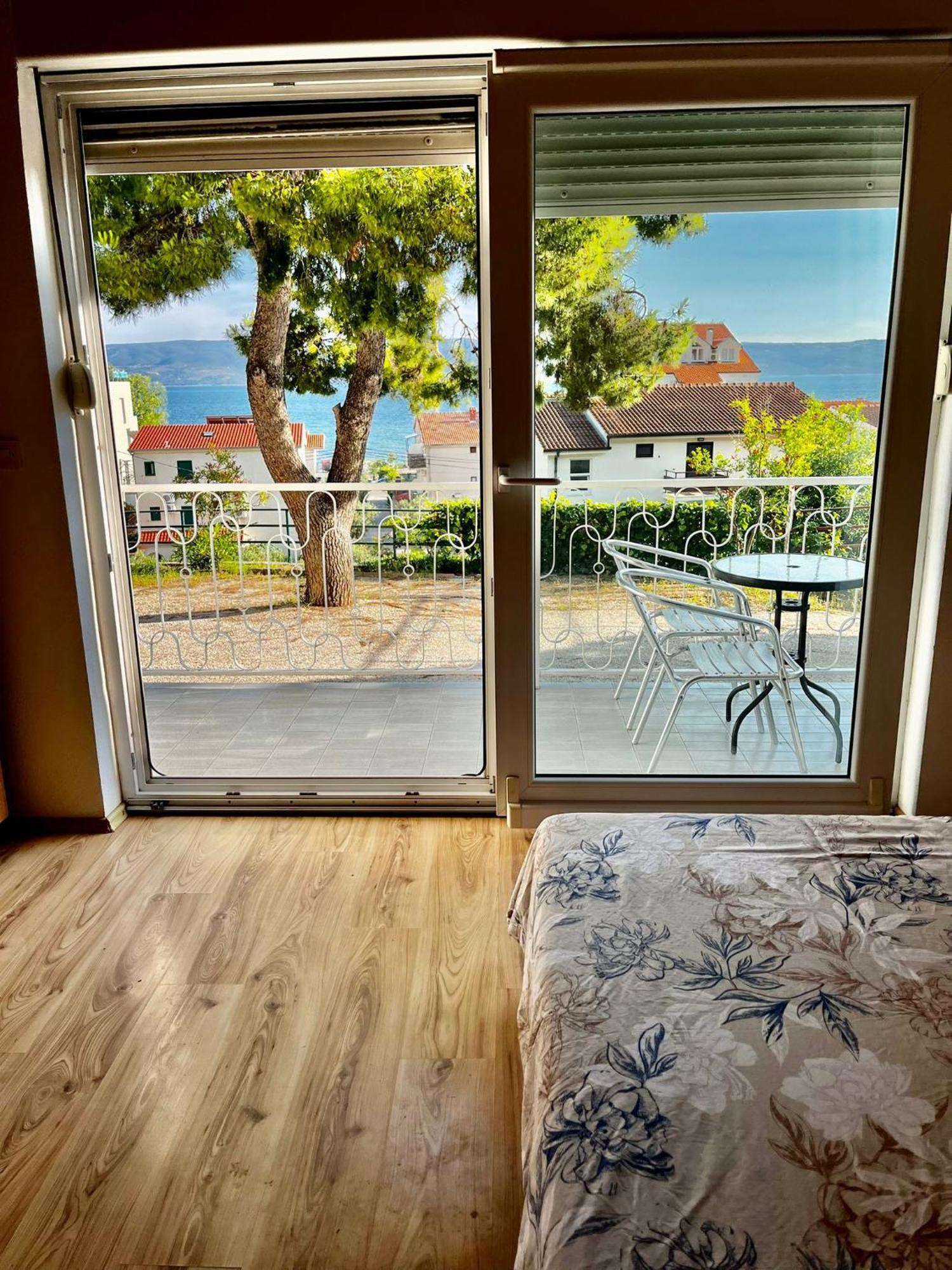 Apartmani Branko Vojnovic Omiš Kamer foto