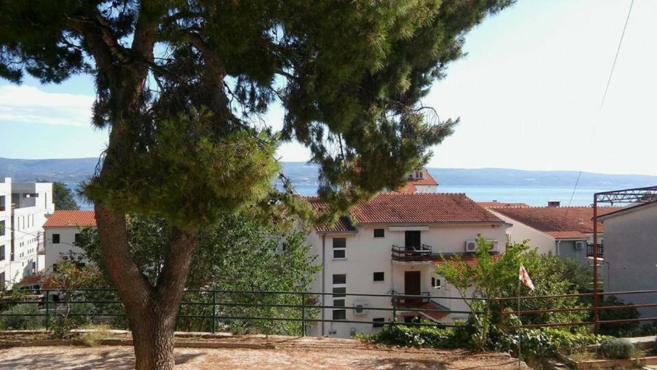 Apartmani Branko Vojnovic Omiš Kamer foto