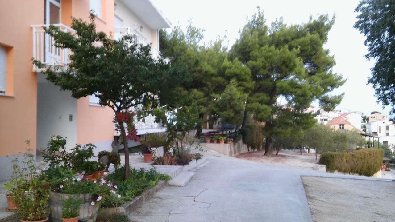 Apartmani Branko Vojnovic Omiš Buitenkant foto